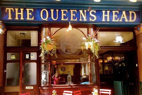 Queens Head Pub & Kitchen, Gastropub, BBQ, Smokehouse, Garden